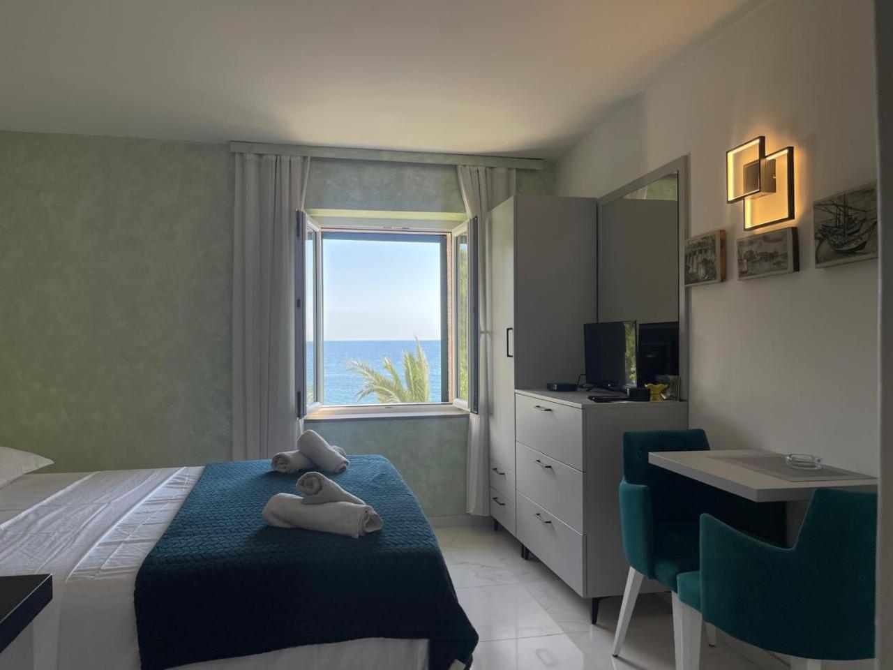 Apartments Adria Petrovac Exterior photo