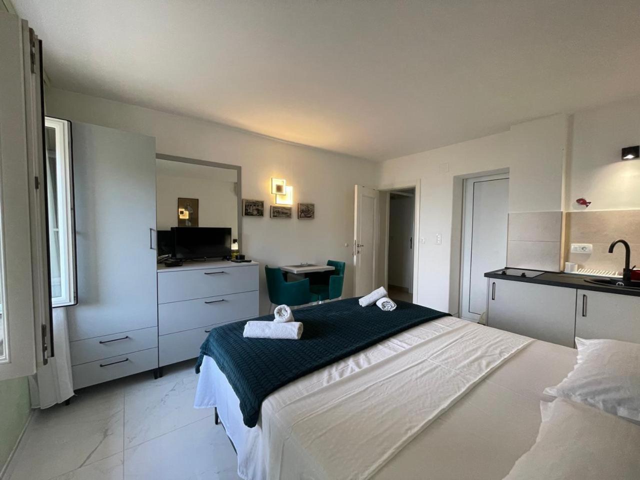 Apartments Adria Petrovac Exterior photo